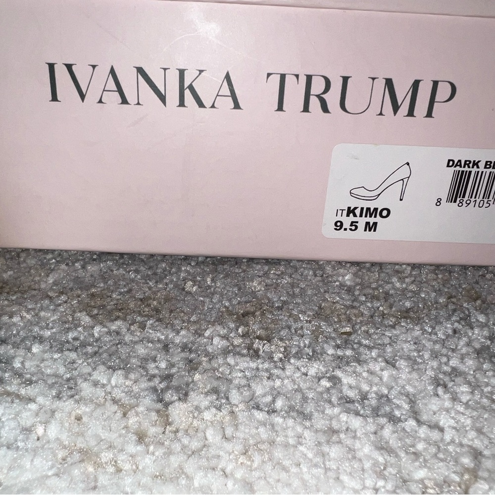 Ivanka Trump Heels - Picture 2 of 3